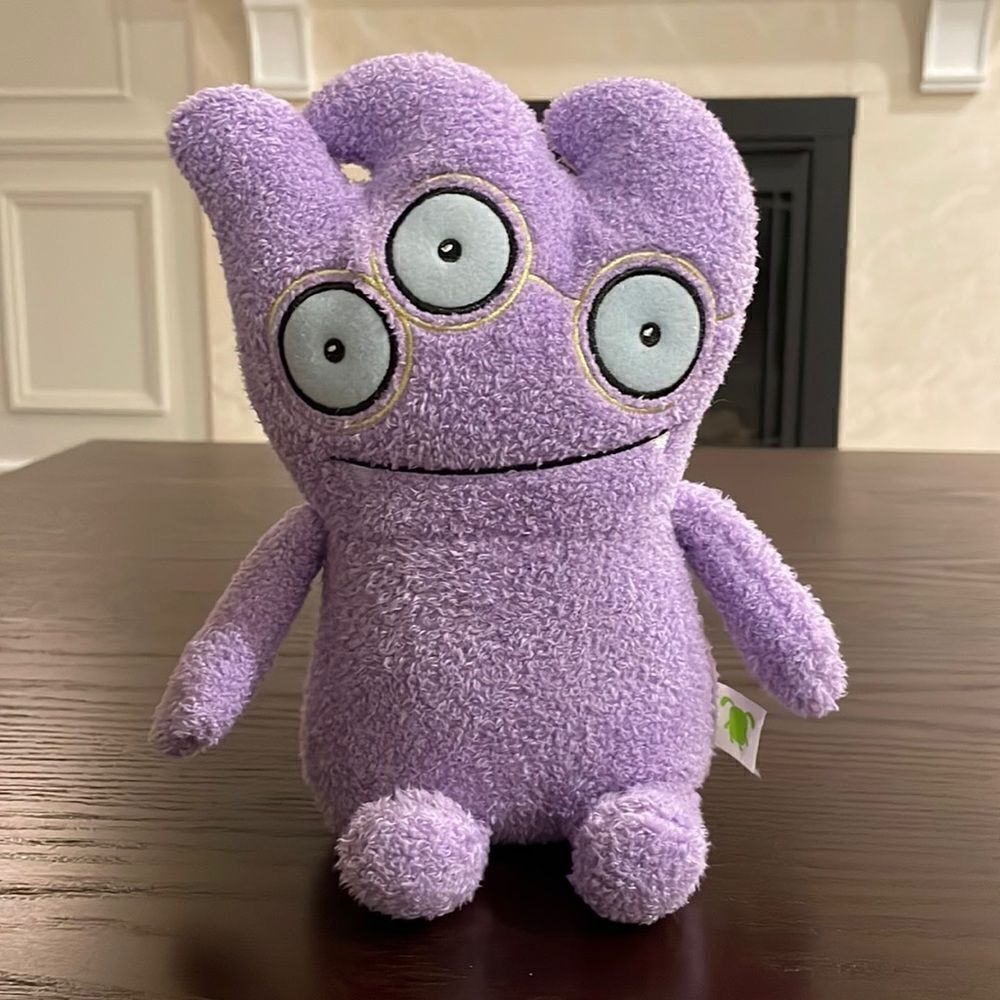 Sincerely UglyDolls Hugs and Headstands Wedgehead Stuffed Plush Toy Purple 8.5”